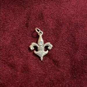 Jewel Kade fleur de lis charm